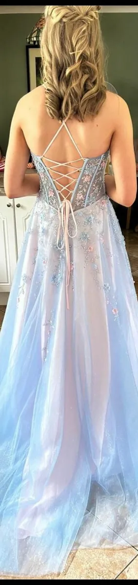 Fabulous Grantley Ombré Debs Dress!!! - Image 3