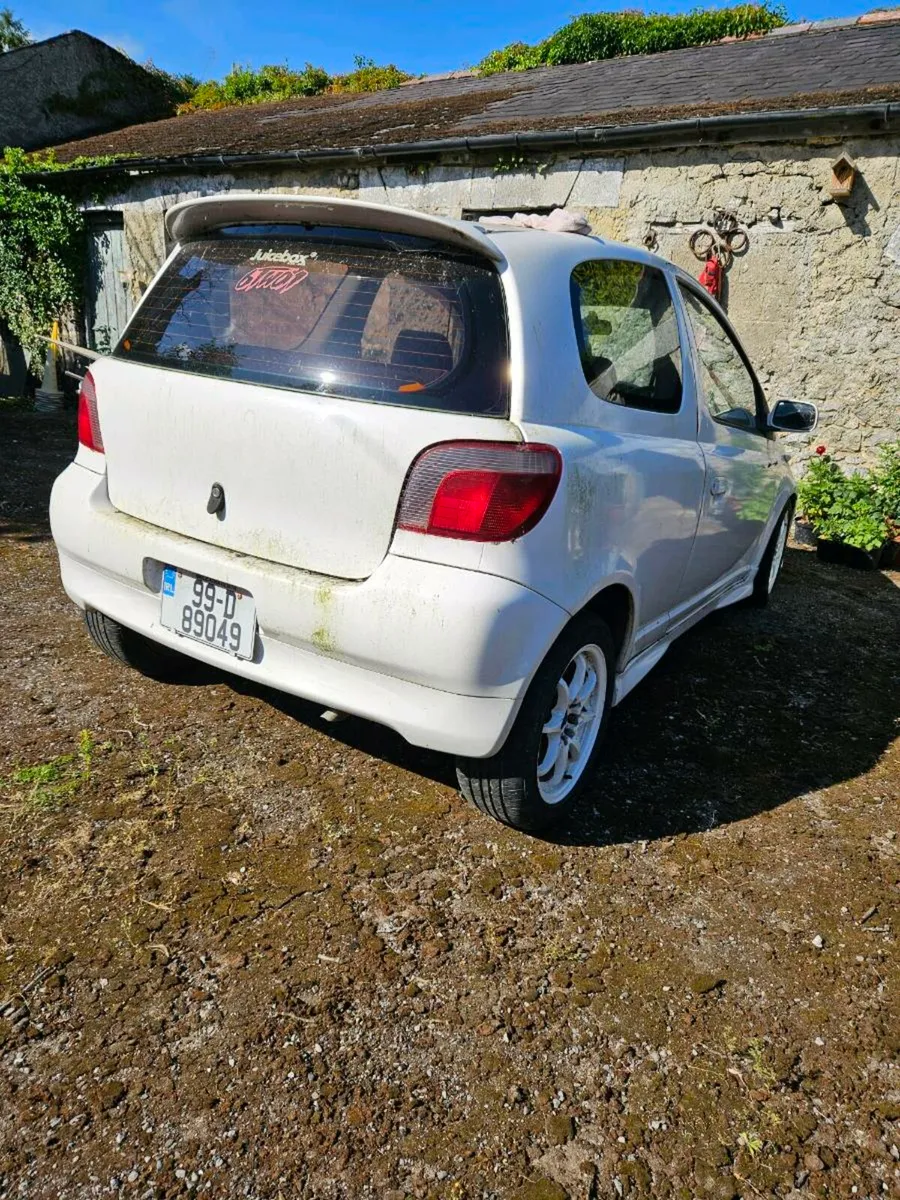 Toyota vitz jap import - Image 3