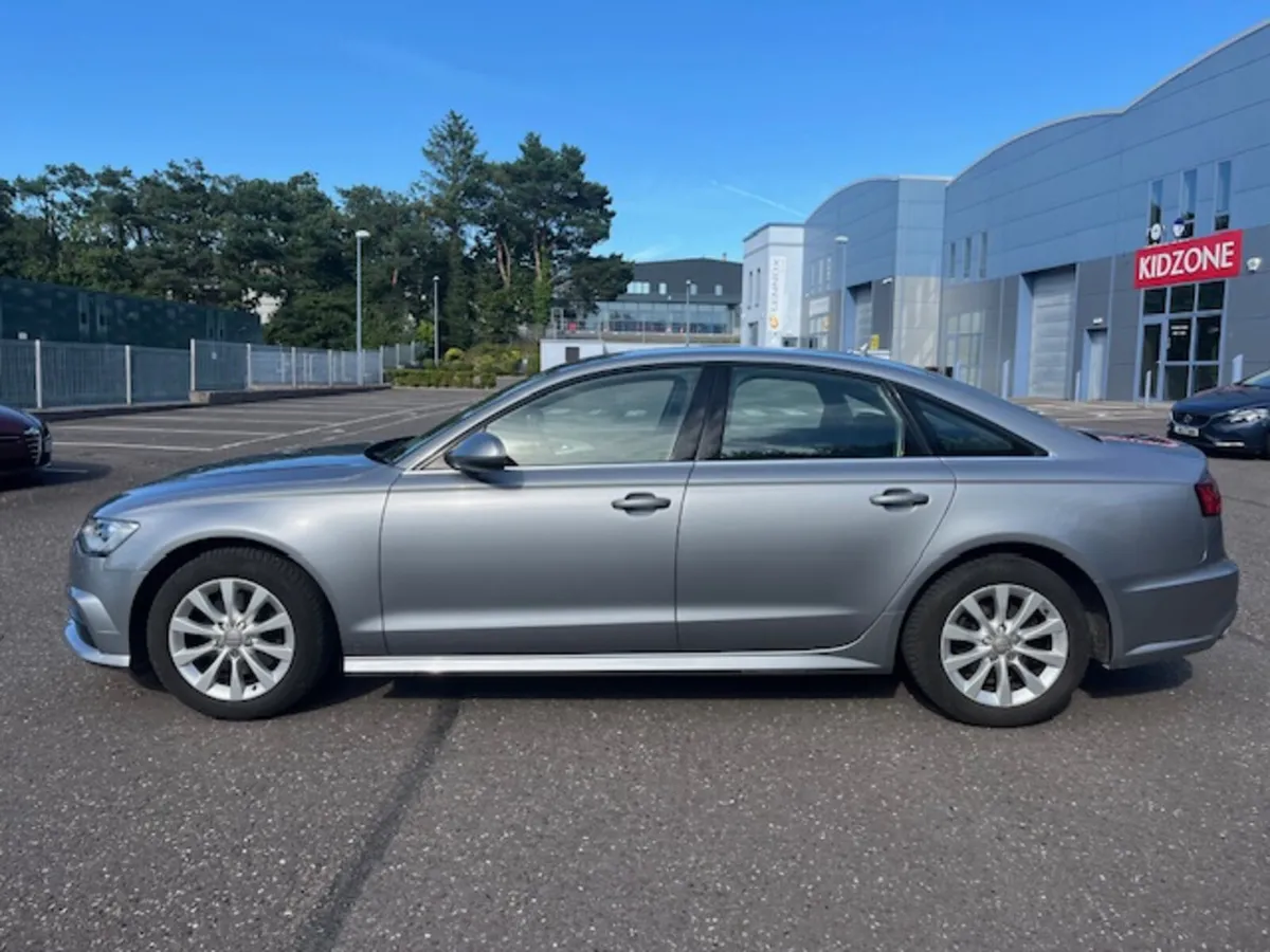 LOW LOW MILEAGE 2.0 TDI 190 SE S-TRONIC 4DR AUTO - Image 4