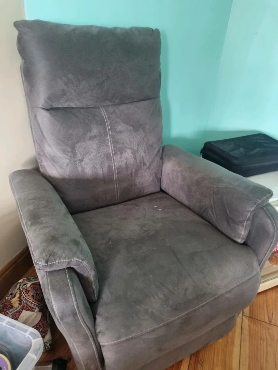 Electric Recliner - Image 1