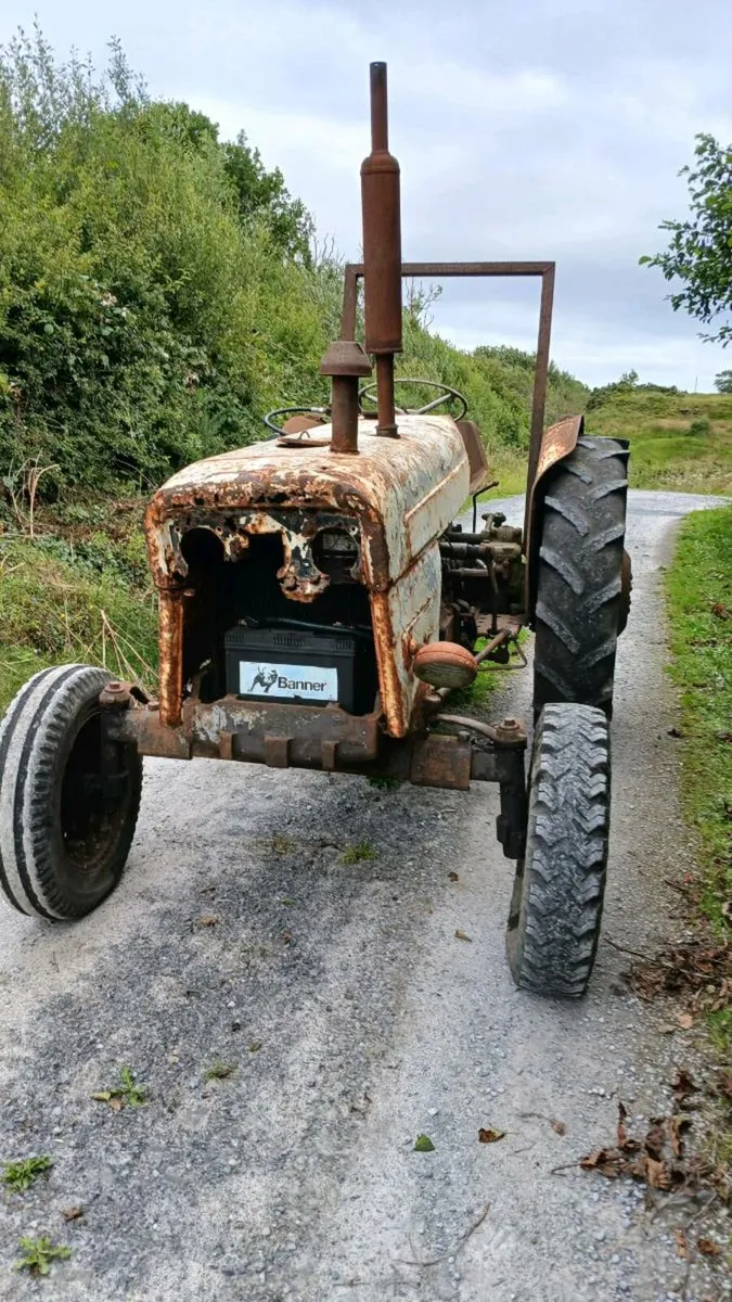 David Brown 880 - Image 2
