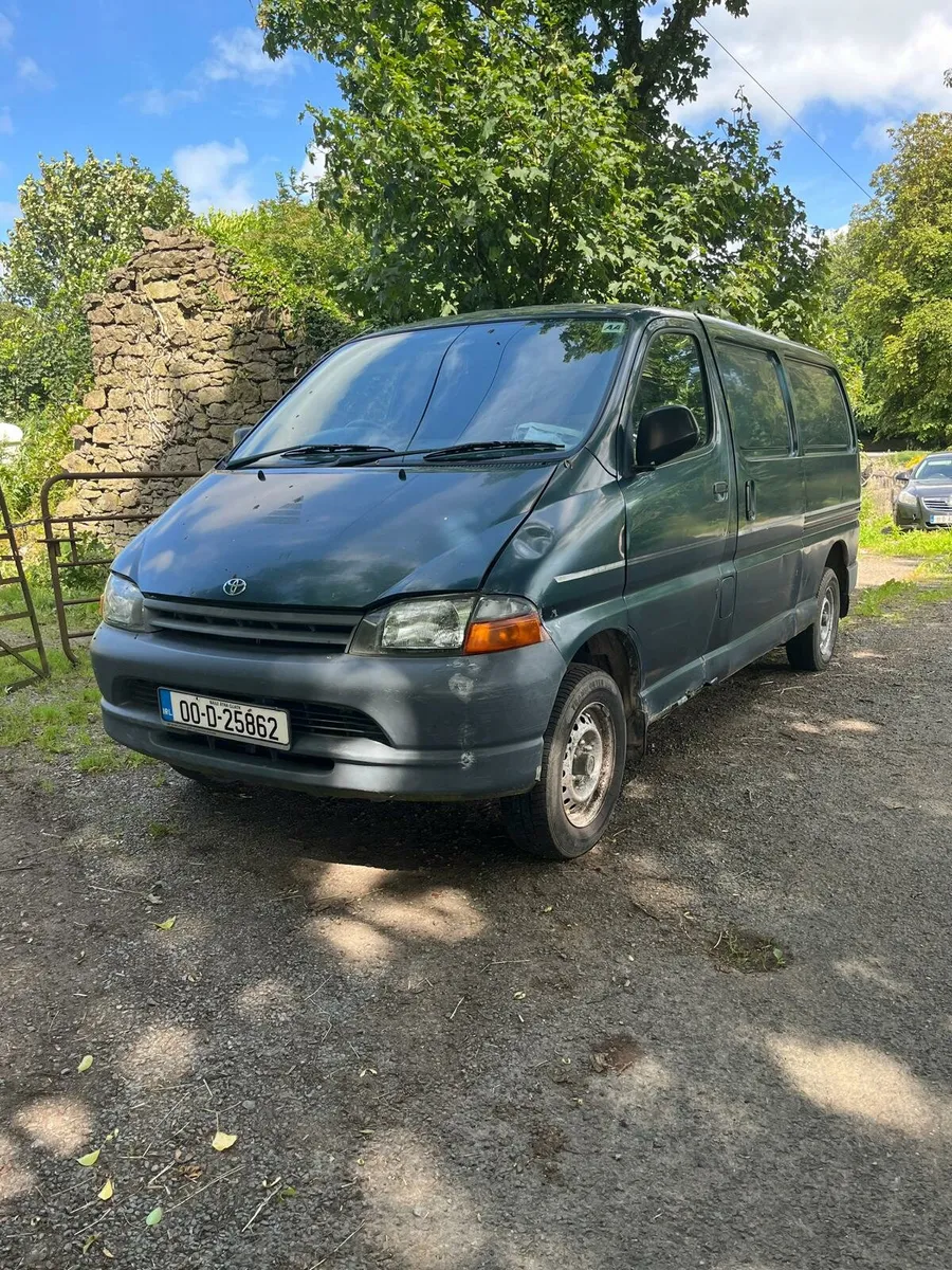 Toyota HiAce 2000 - Image 1