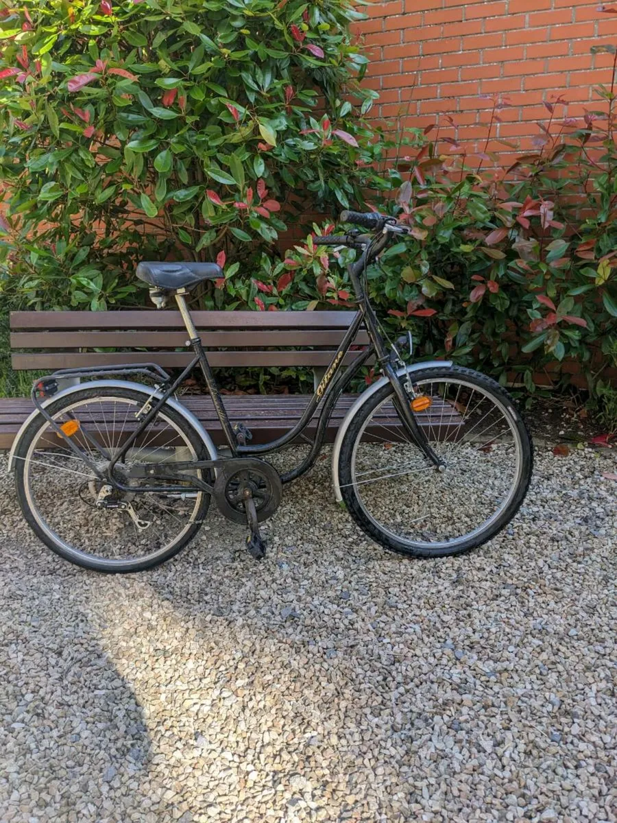 Women's bike - Image 1