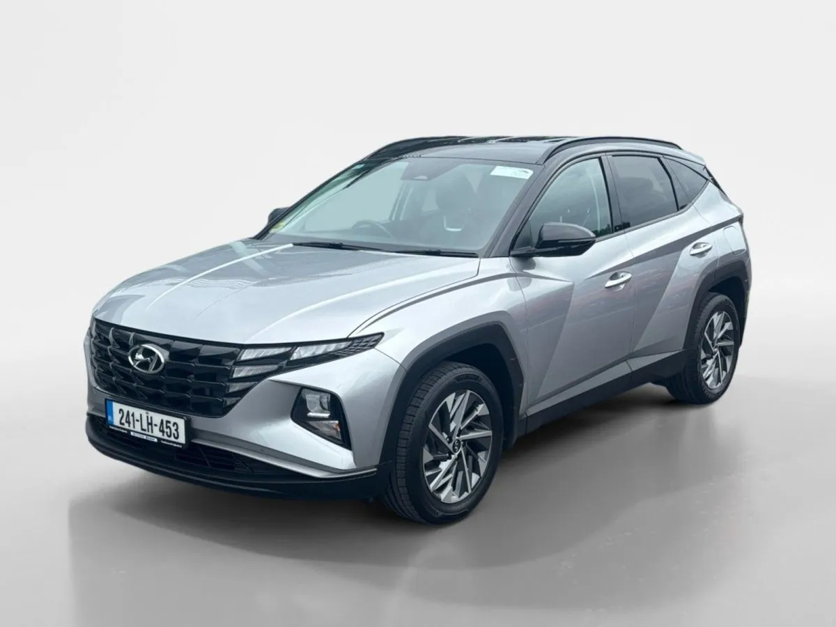 Hyundai Tucson 2WD Executive w.2 Tone Roof - Image 3