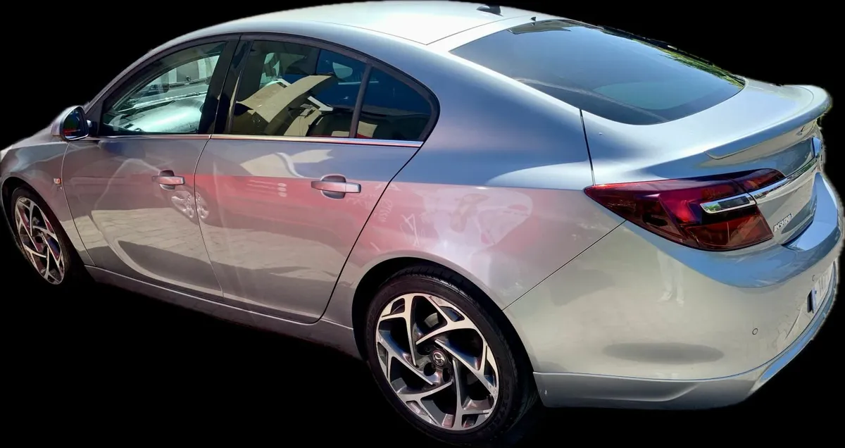 Excellent Vauxhall Insignia 2.0L SRI 2014 - Image 3