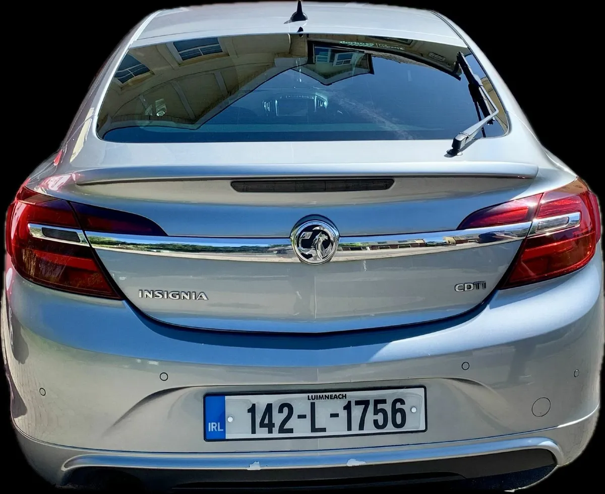 Excellent Vauxhall Insignia 2.0L SRI 2014 - Image 4
