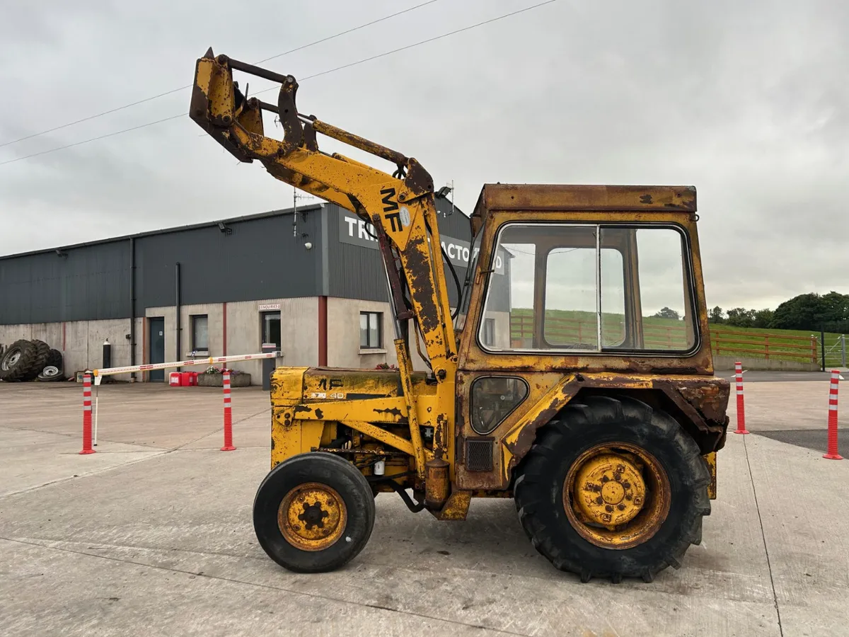 Massey Ferguson 40 Loader - Image 2