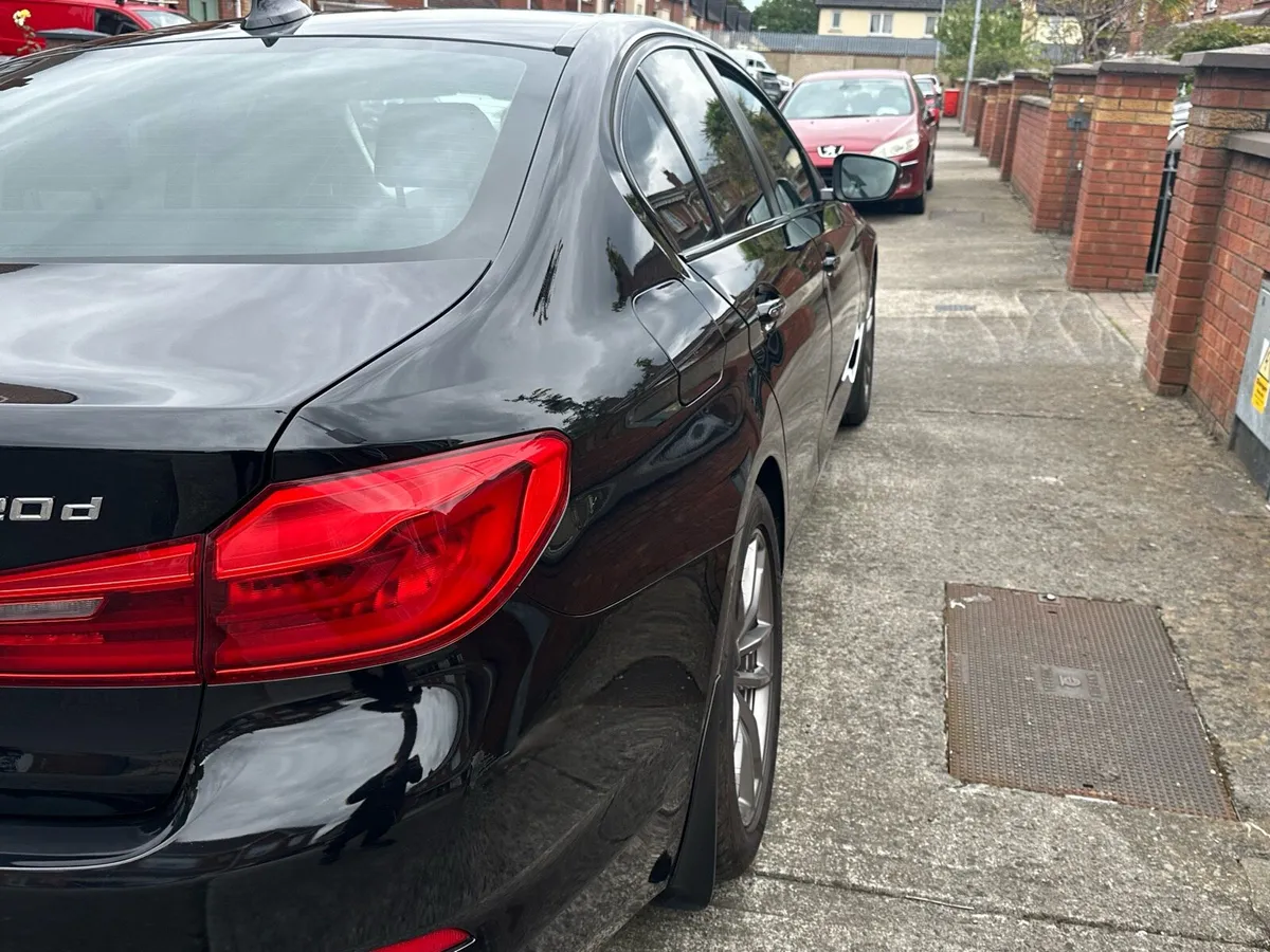 BMW 520D SE - Image 2
