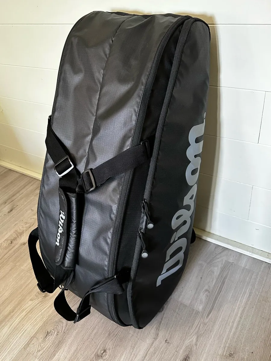 Wilson Tour Tennis Racket Bag (as new) - Image 1