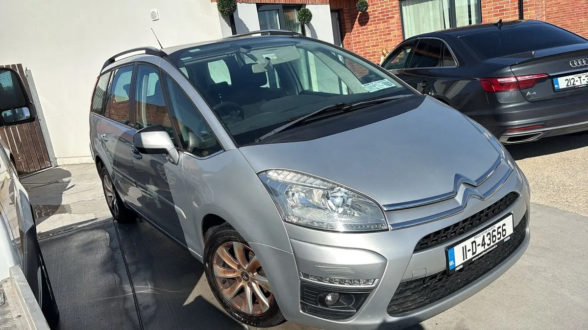 2011 c4 Citroen Pasco 7 seater tax 08/25 - Image 2