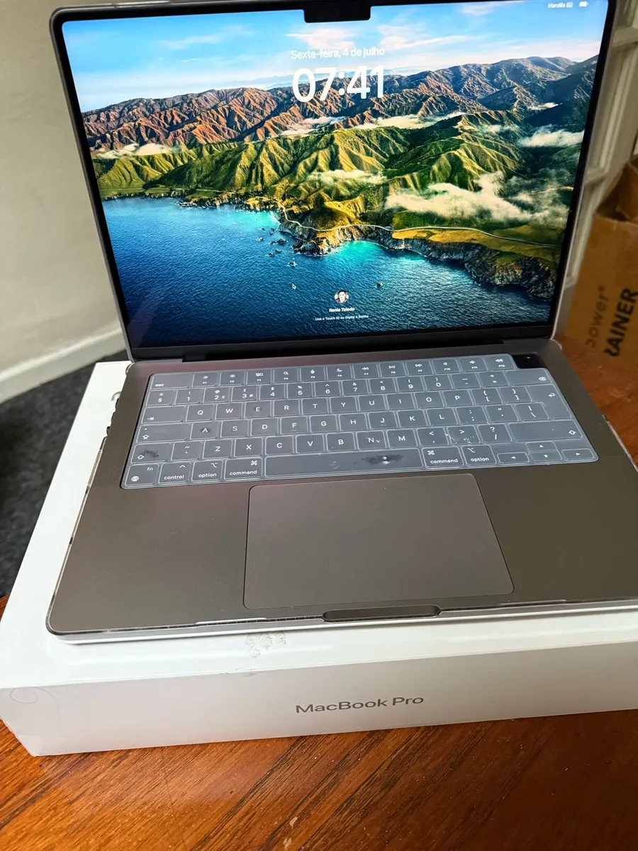 MacBook Pro m3 - Image 2
