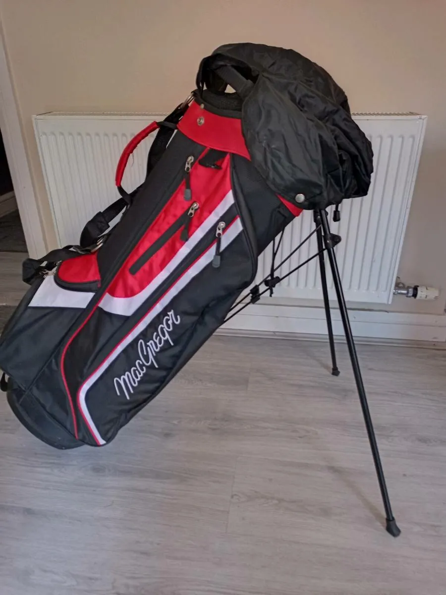 McGregor Golf bag with stand. - Image 1
