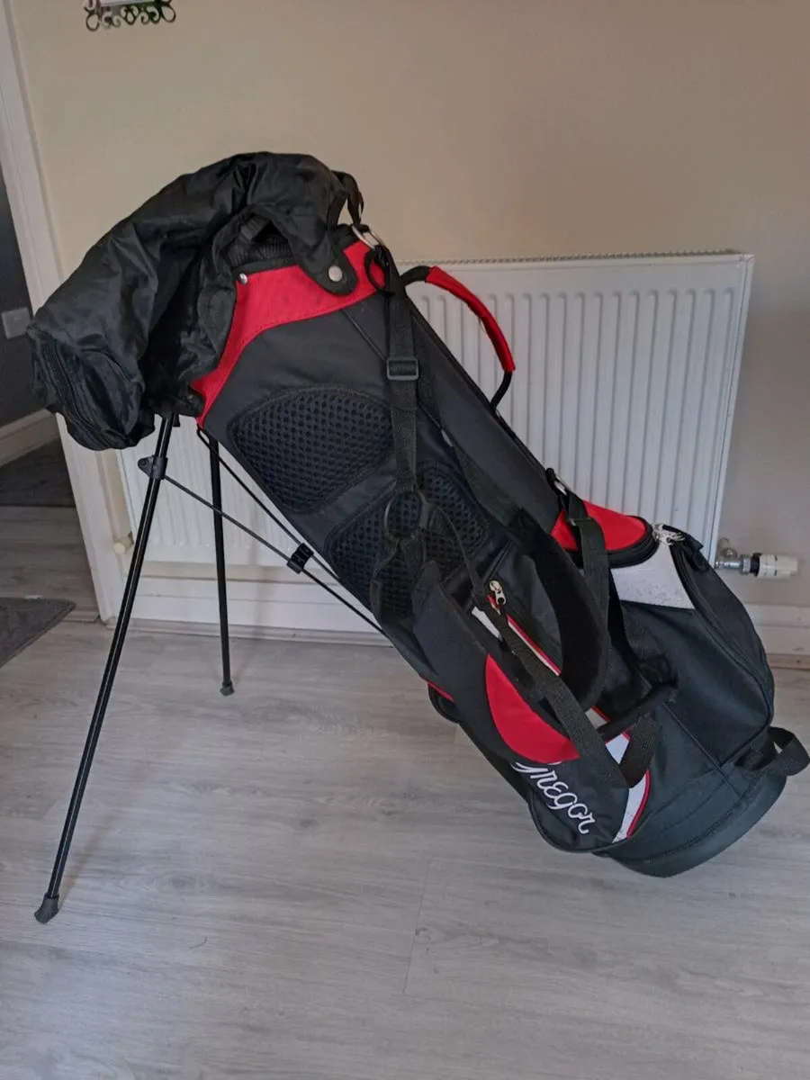 McGregor Golf bag with stand. - Image 3