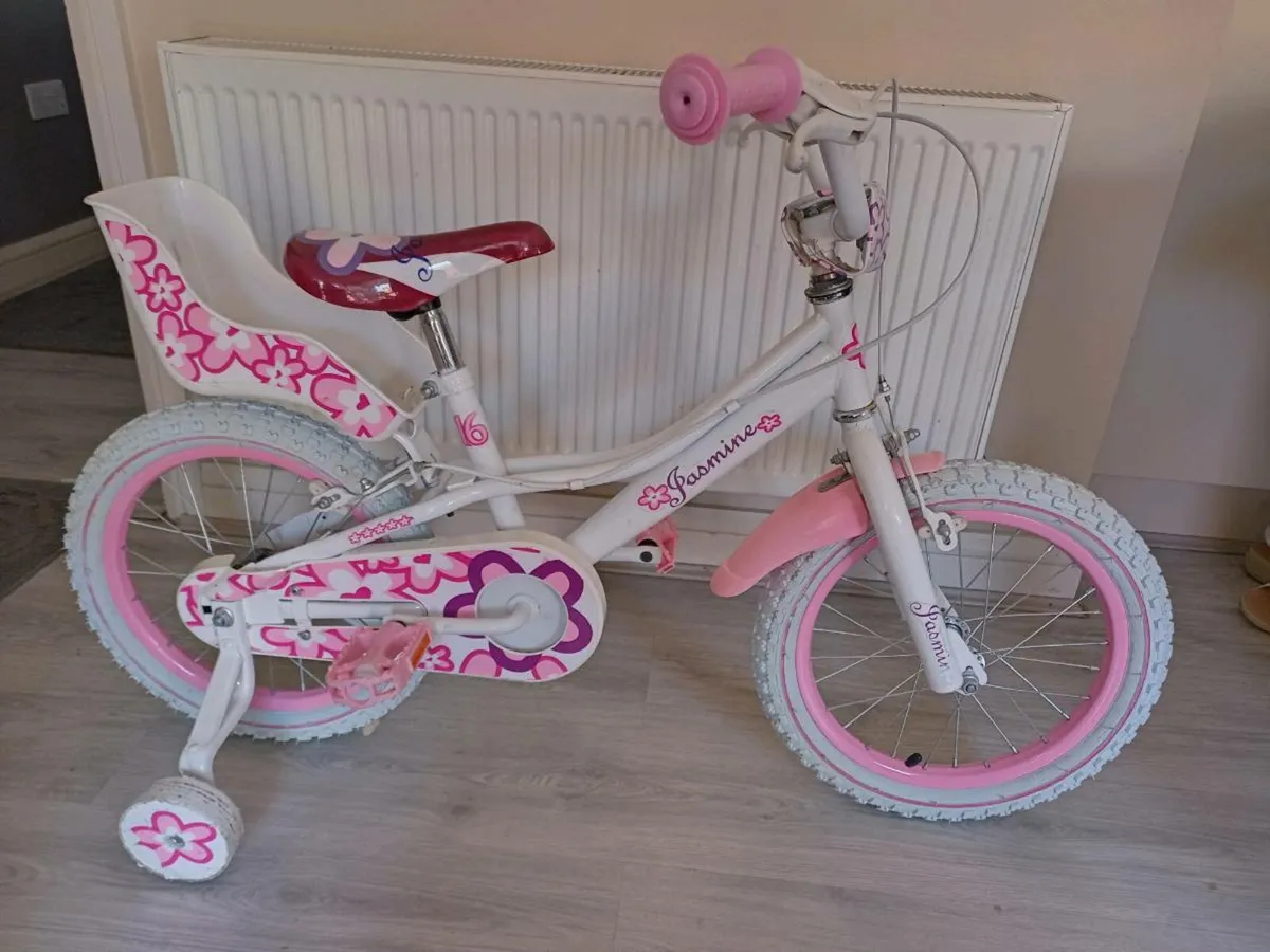 Kids bike size 16 inch wheels. - Image 1