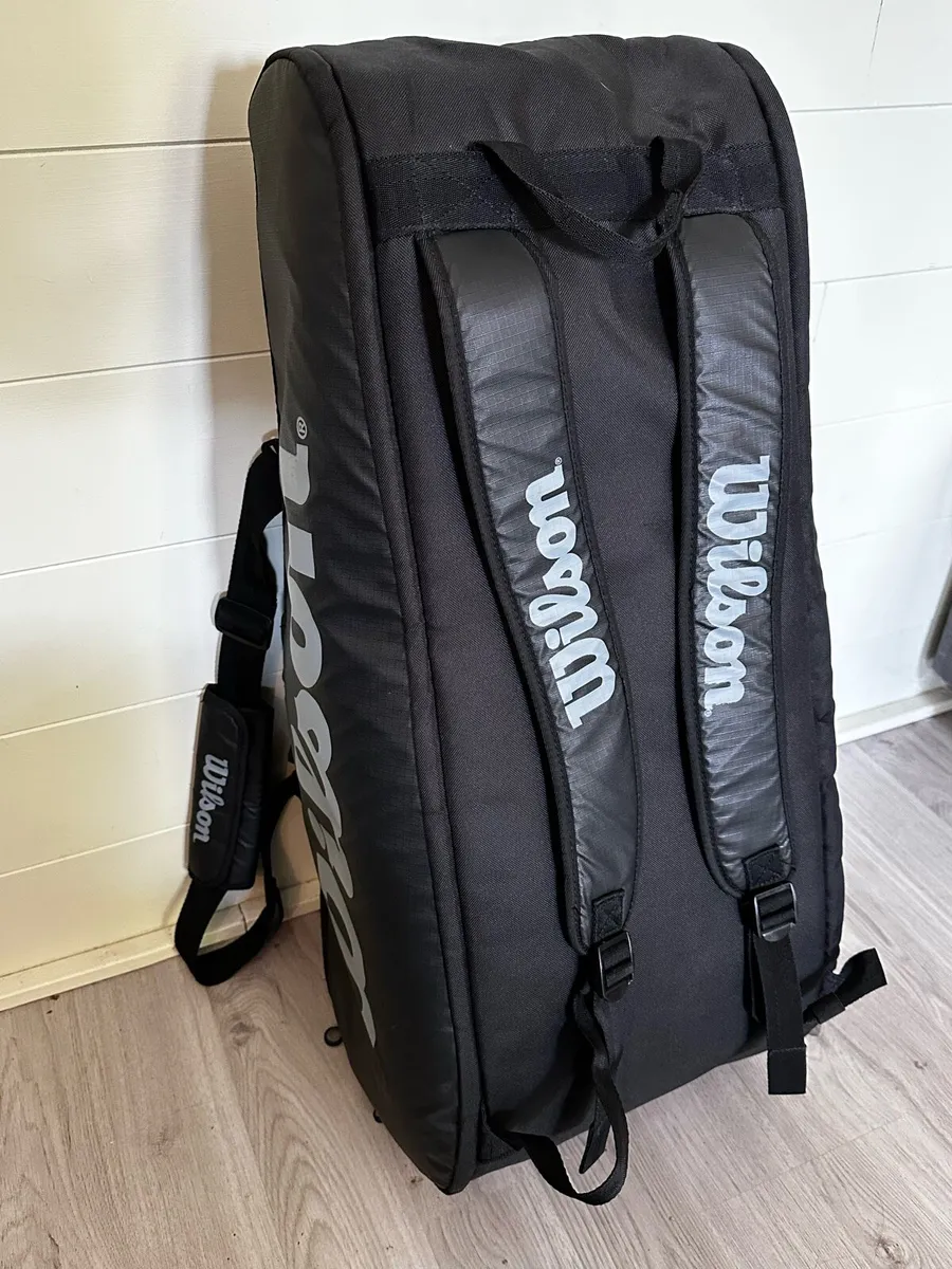Wilson Tour Tennis Racket Bag (as new) - Image 2