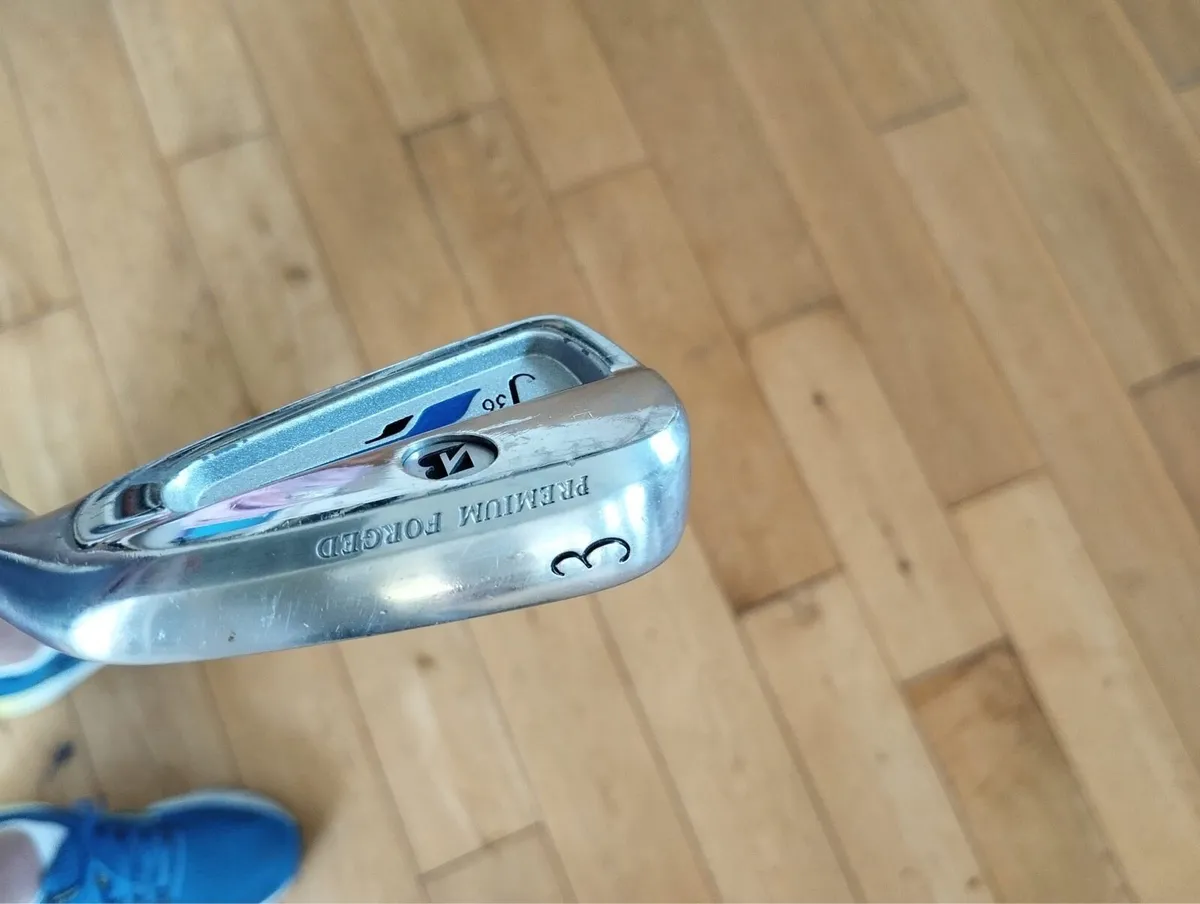 Bridgestone 3 iron - Image 1