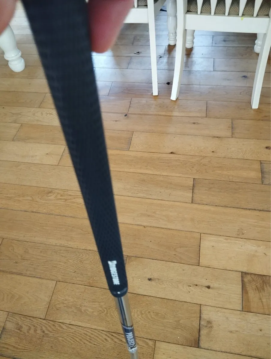 Bridgestone 3 iron - Image 4