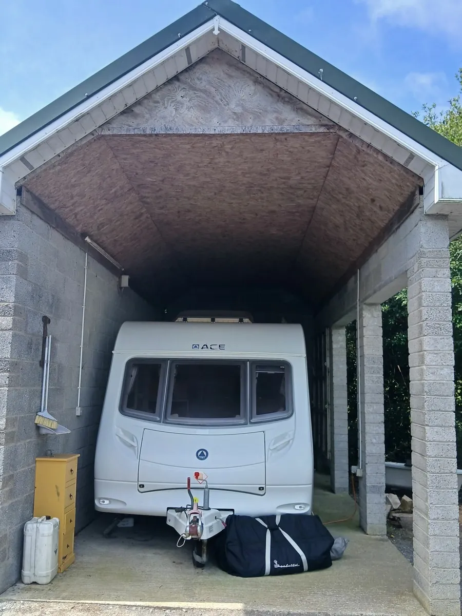 Spotless Caravan and Awning - Image 1