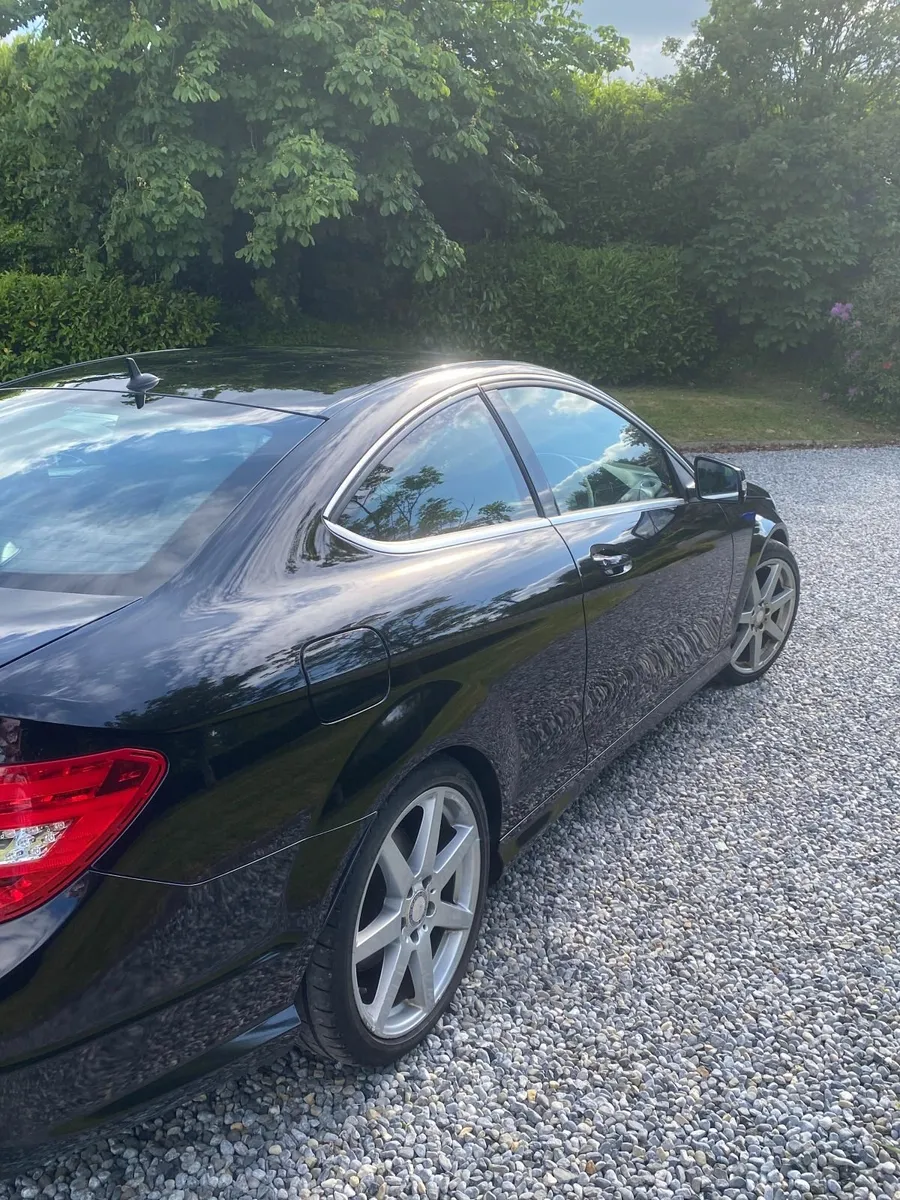 Mercedes-Benz C-Class 2015 - Image 3