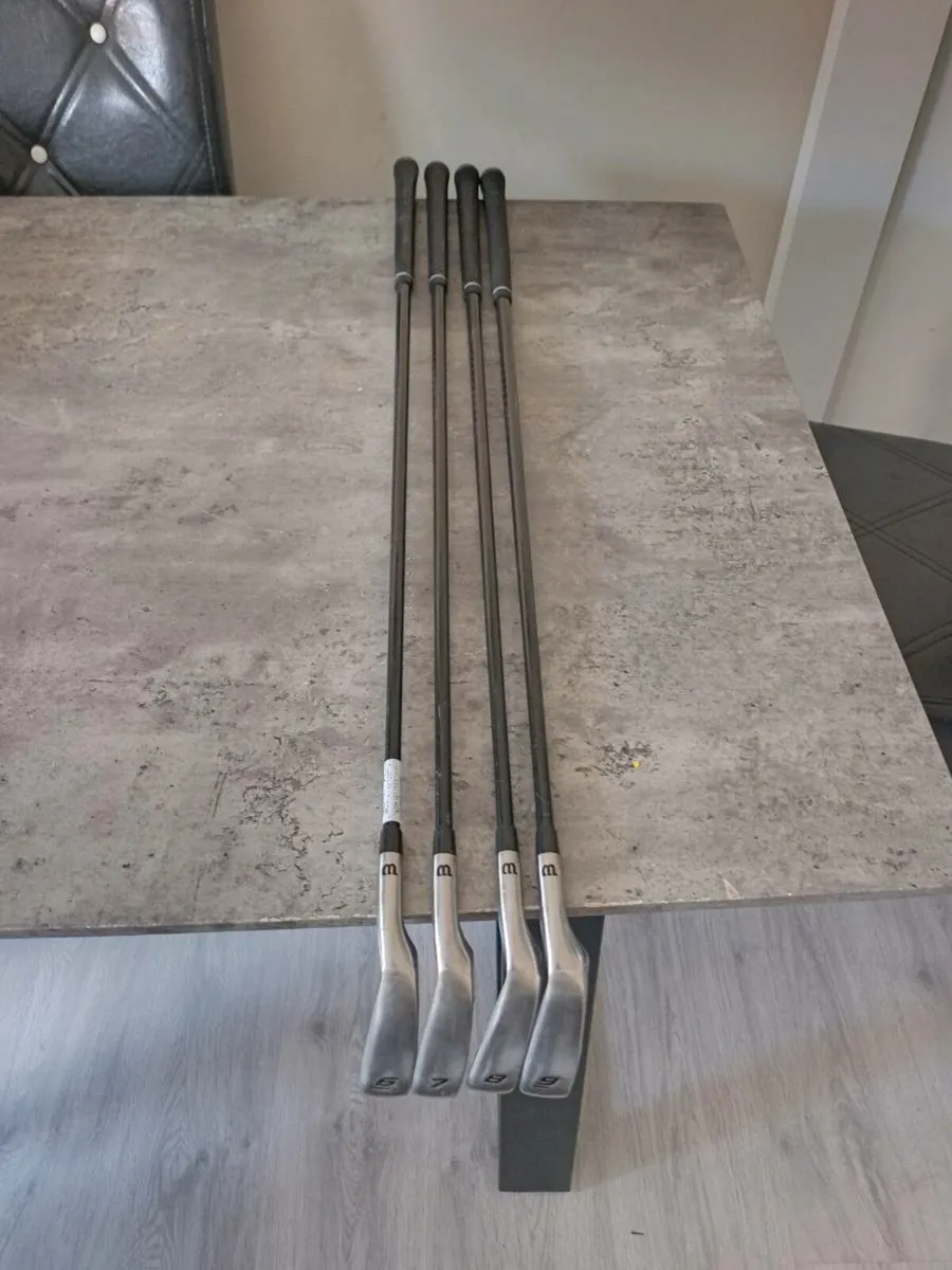 Wilson golf irons. Right handed clubs - Image 4
