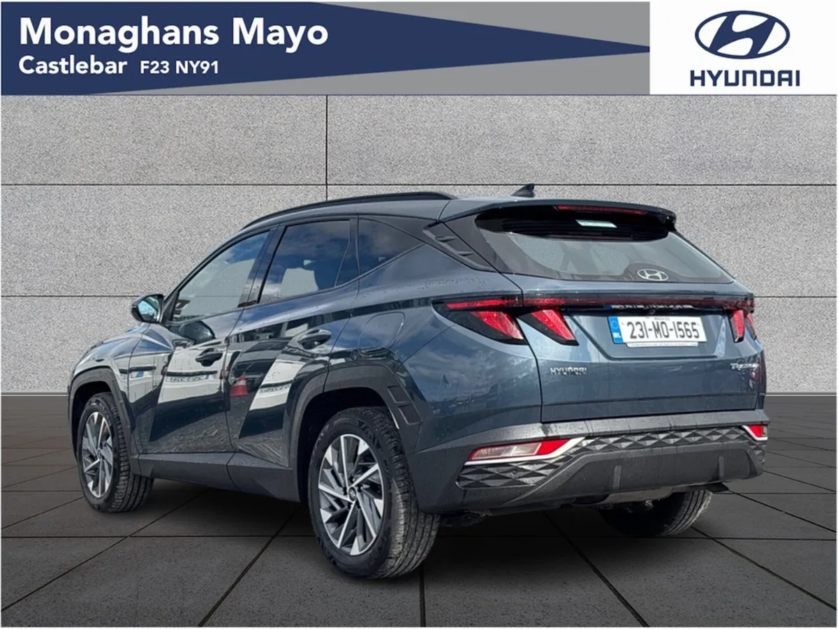 Hyundai Tucson EXECUTIVE 1.6 DIESEL 5DR - Image 3