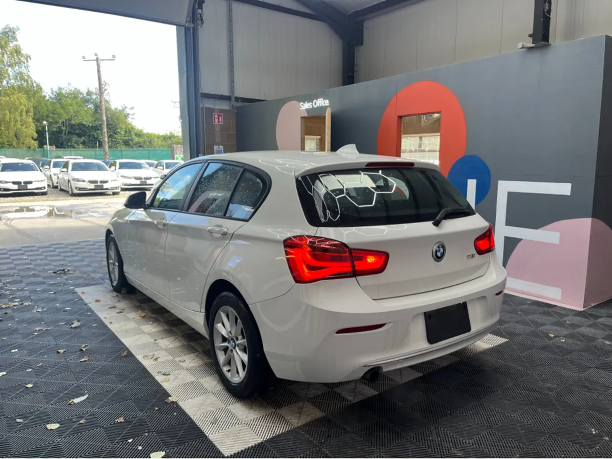 BMW 1-Series BMW 1 SERIES AUTOMATIC 118I / 42k KMs - Image 4