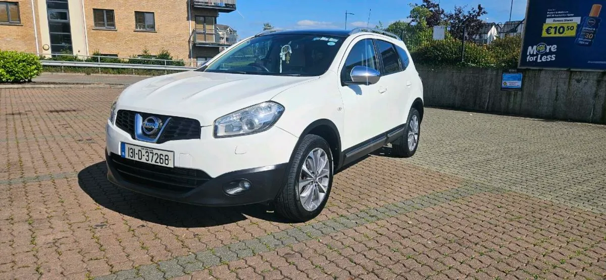 Nissan qashqai 2013 7 seater Quick sale - Image 2