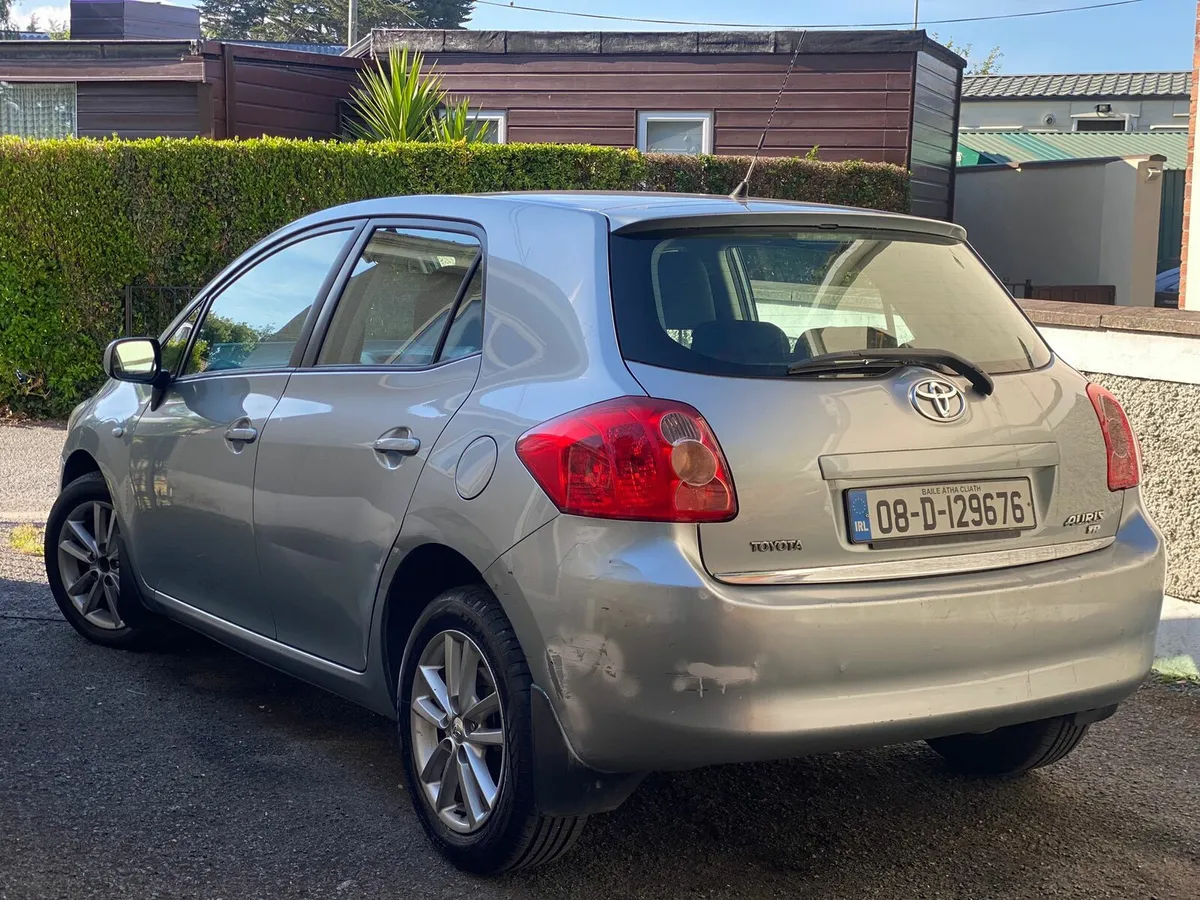 Toyota auris - Image 4