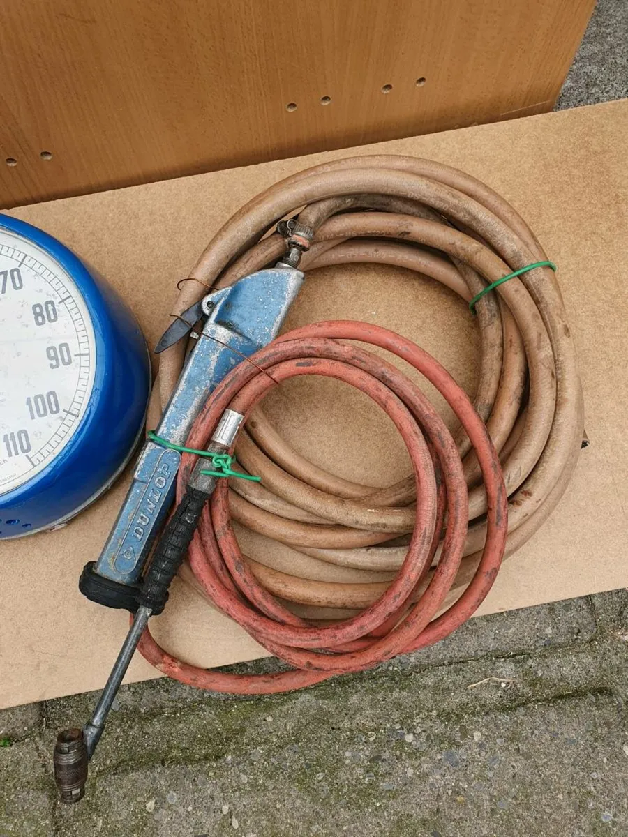 1960 garage  Air  pressure clock hose - Image 3