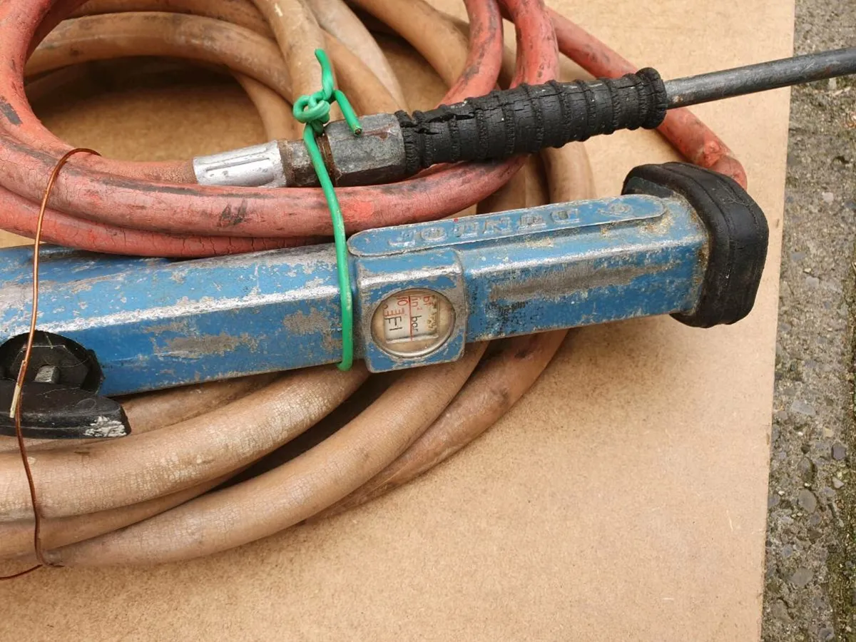 1960 garage  Air  pressure clock hose - Image 4