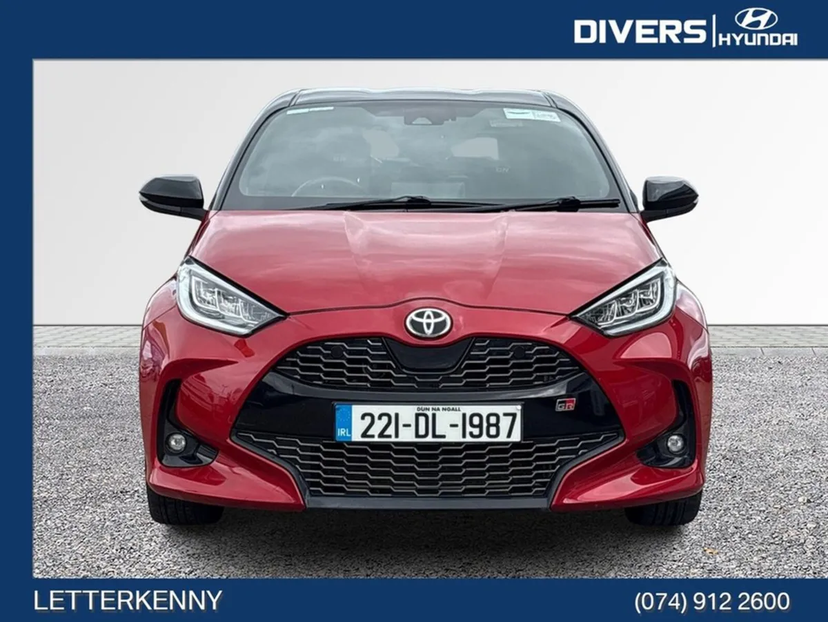 Toyota Yaris GR Sport HYBRID - Image 4