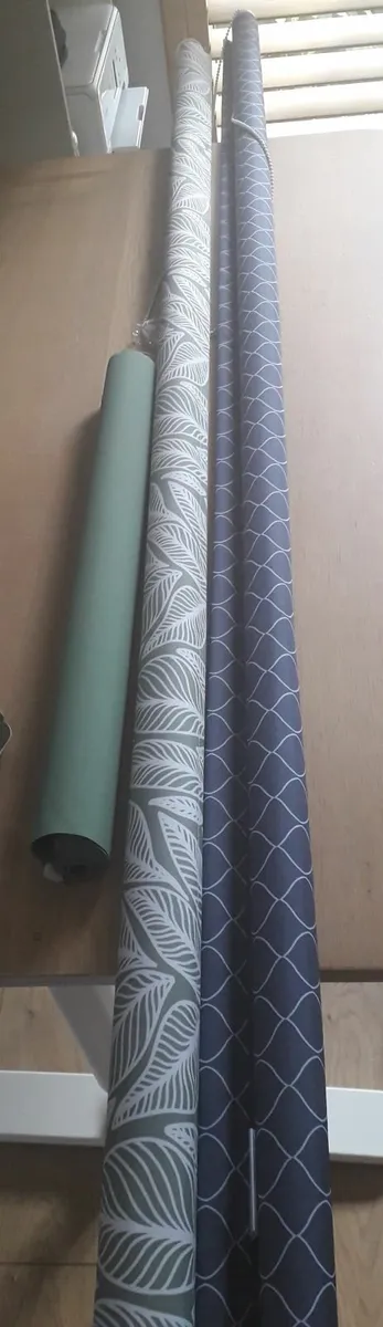 Blackout blinds - look new - Image 1