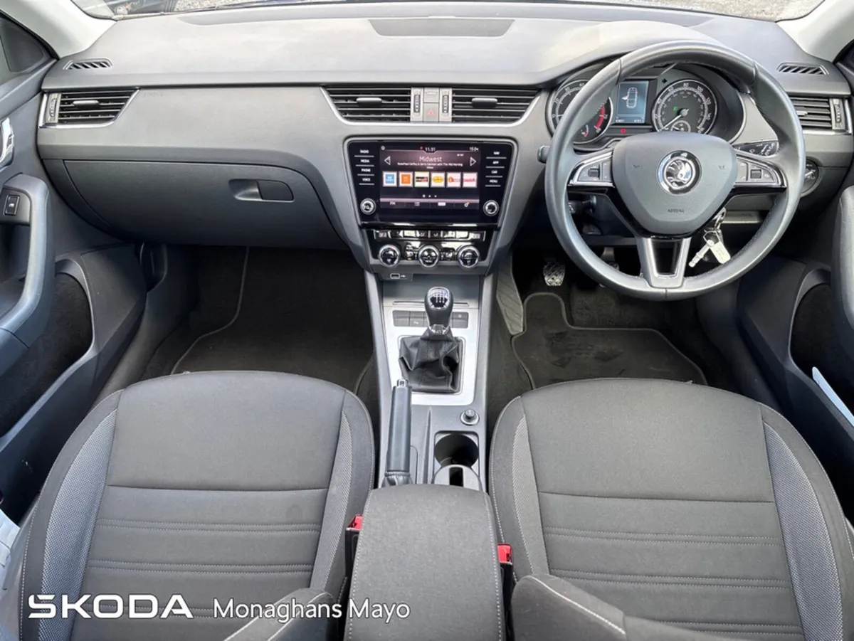 Skoda Octavia 1.0 TSI SE TECHNOLOGY 115PS 5DR - Image 2