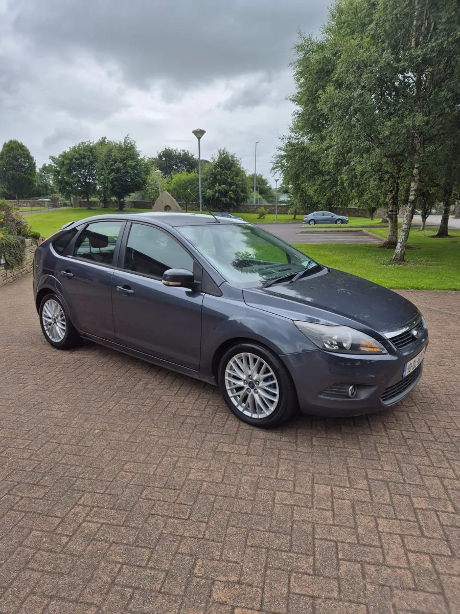 Ford focus 2010 - Image 2