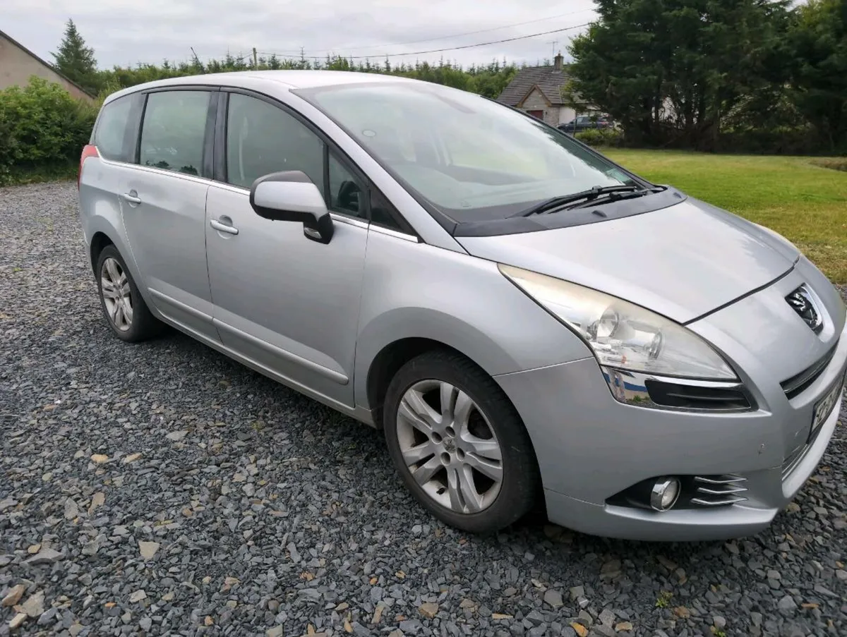 Peugeot 5008 - Image 1