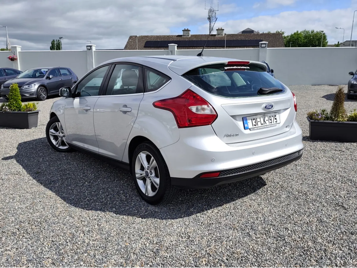 Ford Focus 1.6 TDCI ZETEC ECONETIC 105PS 5DR - Image 4