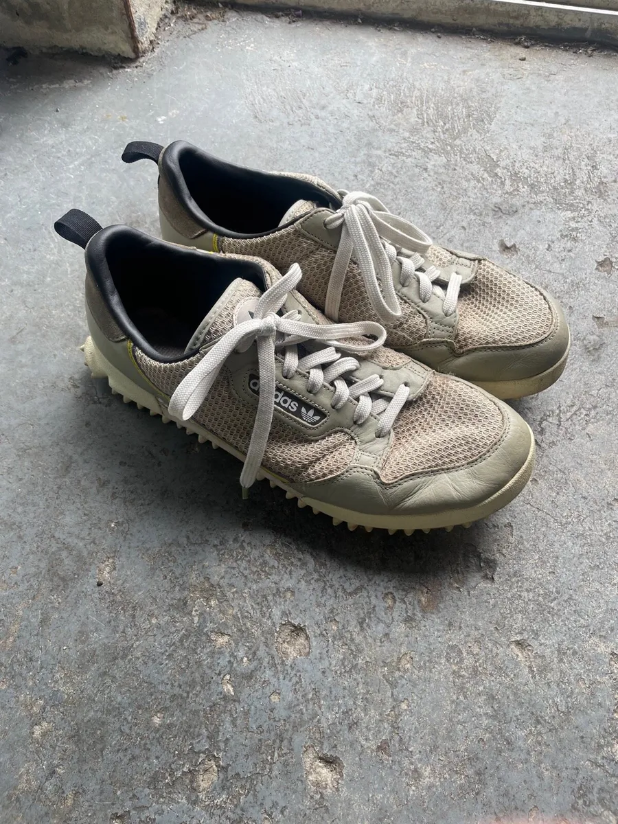 Adidas golf shoes - Image 1
