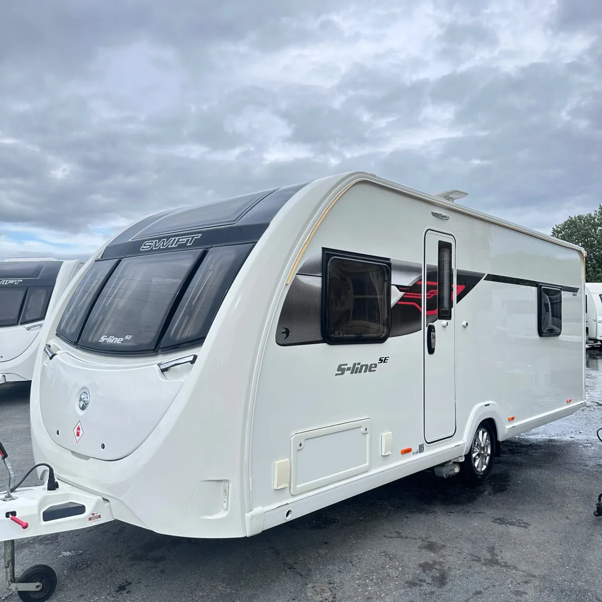 ✨STUNNING 2018 SWIFT SLINE 4 BERTH ISLAND BED✨ - Image 1