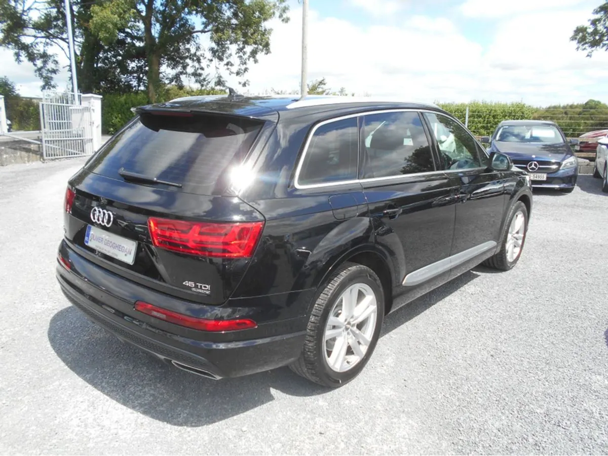 Audi Q7 3.0 TDI S Line (camera) (7 Seater) - Image 2