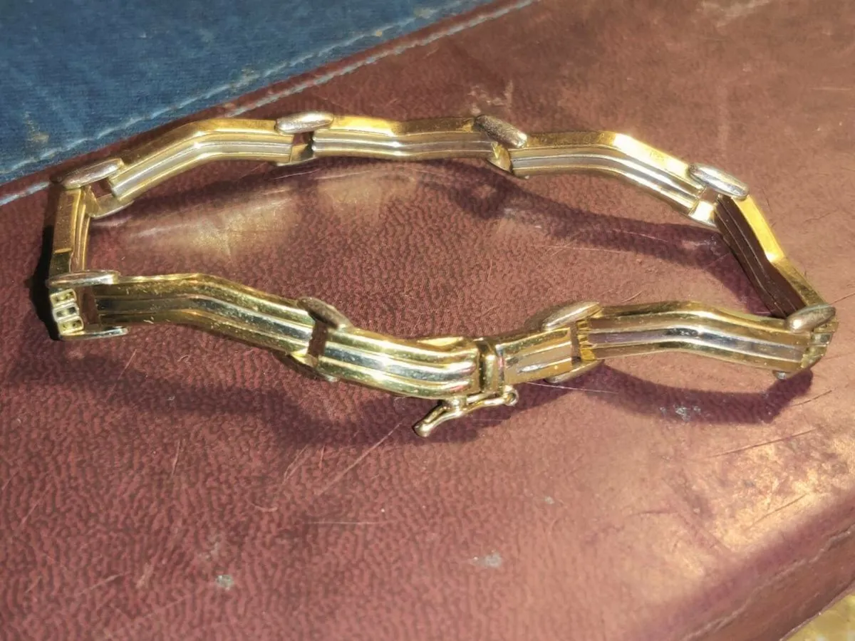 STRIPED WHITE & YELLOW, 9CT 11.19 Gram Bracelet ! - Image 2