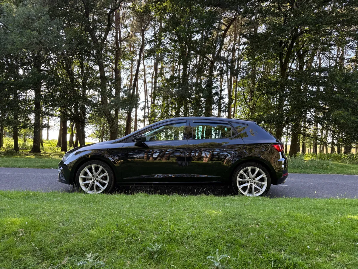 SEAT Leon 2019 1.5 TSI FR - Image 4