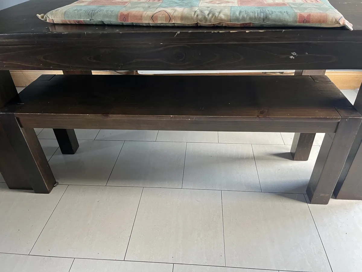 Country table and 2 benchs - Image 2