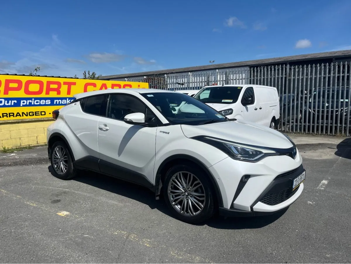 Toyota C-HR 1.8 Hybrid SOL 4DR Auto - Image 1
