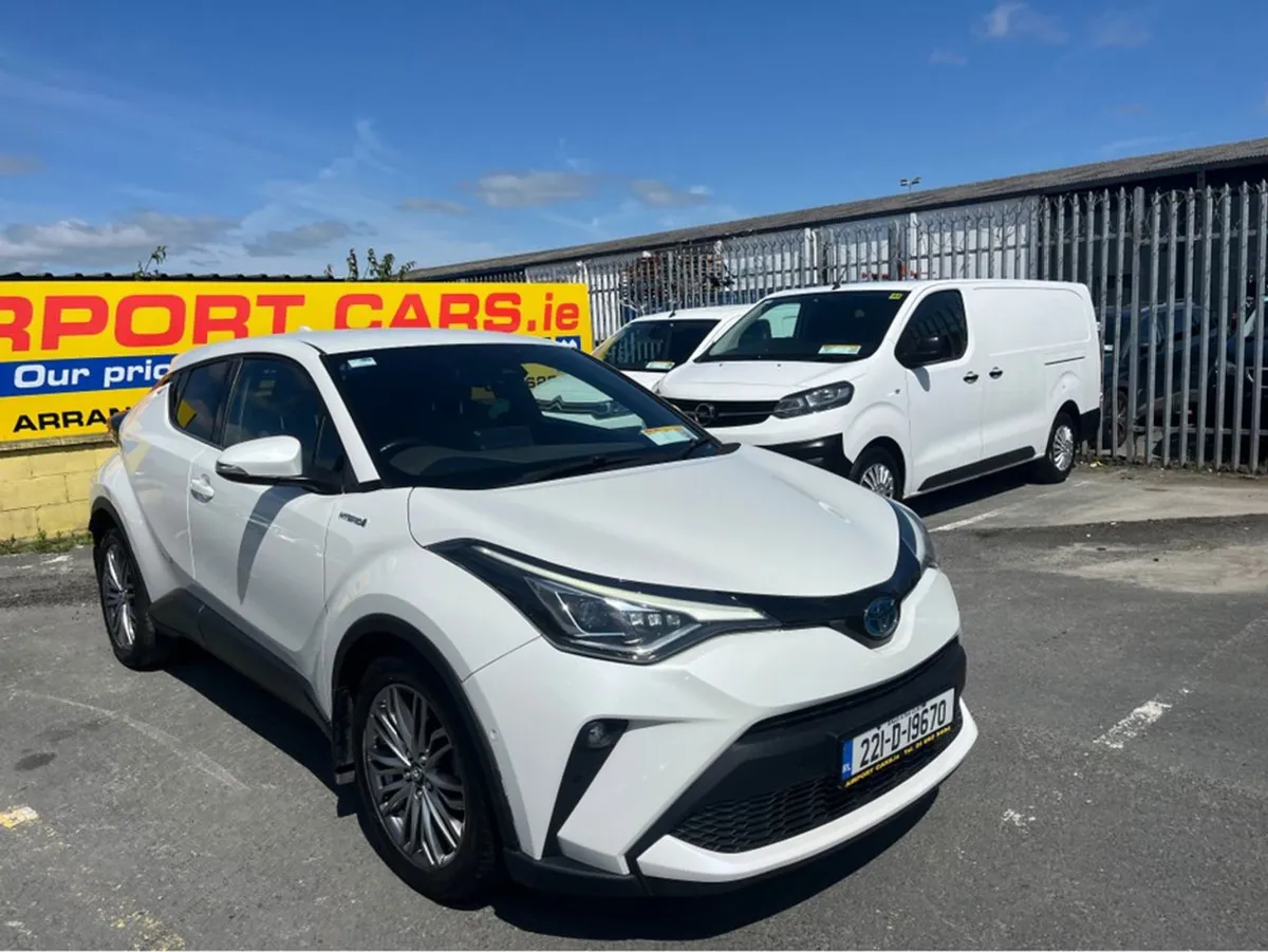 Toyota C-HR 1.8 Hybrid SOL 4DR Auto - Image 3