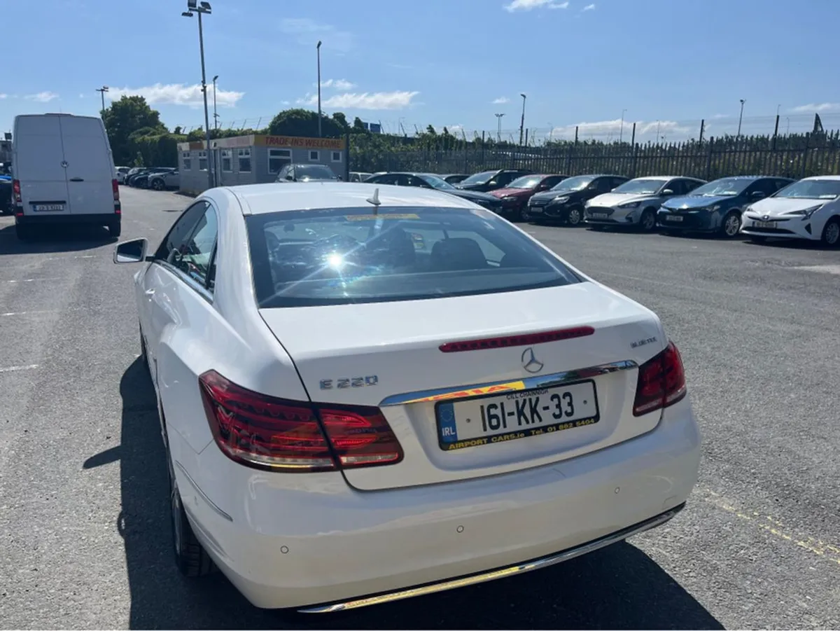 Mercedes-Benz E-Class 220 Bluetec 2DR Auto Coupe - Image 3