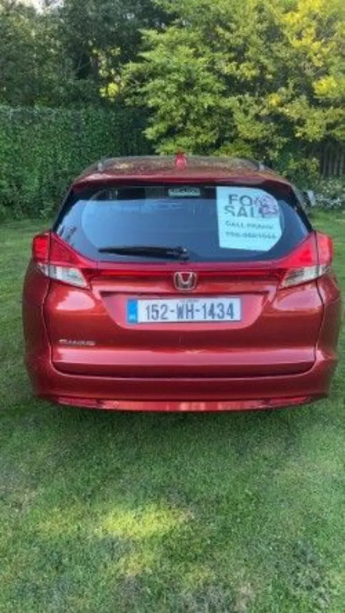 Honda Civic 2015 - Image 4