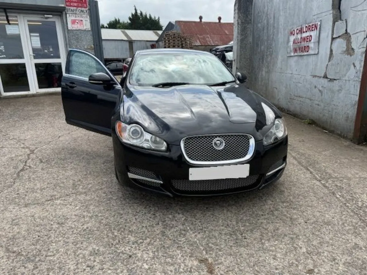 2010 JAGUAR XF 3.0L-D - Image 2