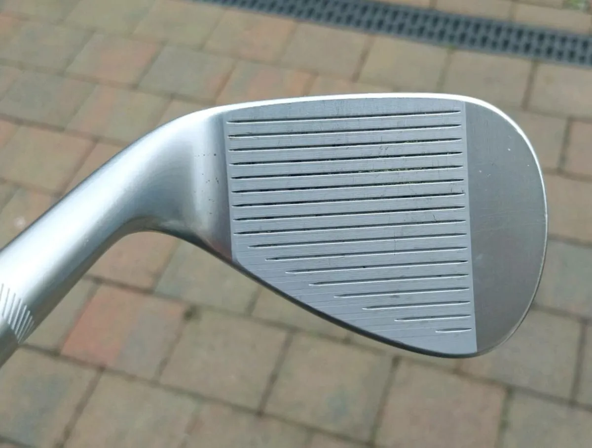 Titleist Vokey Wedge SM9 52 Degree Chrome Tour - Image 4