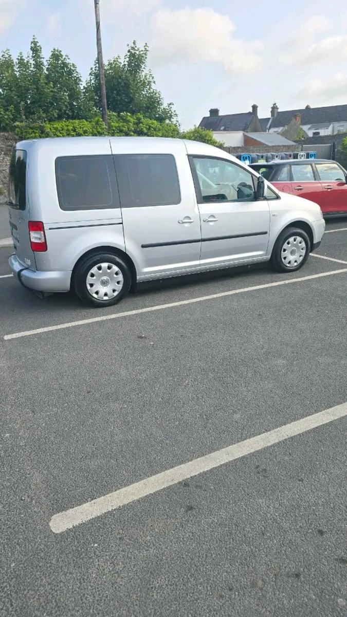 wheelchair accessible volkswagon caddy 1.9 diesel - Image 1