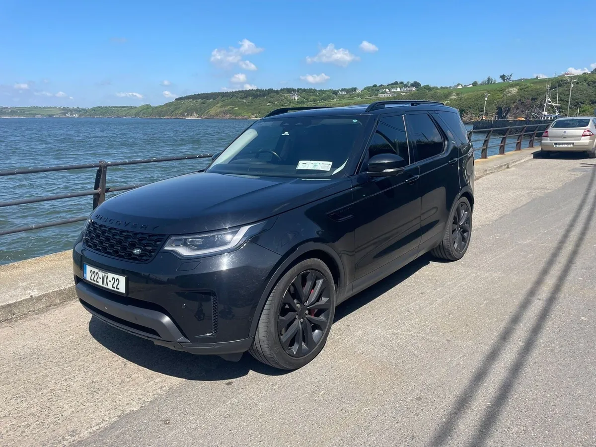 2022 Land Rover Discovery Campaign Edition SE - Image 3